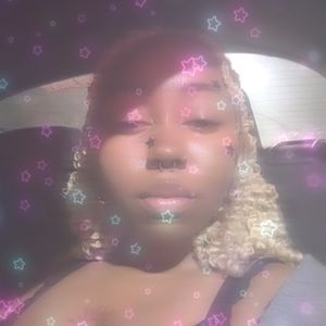 Meet your Posher, Moshi